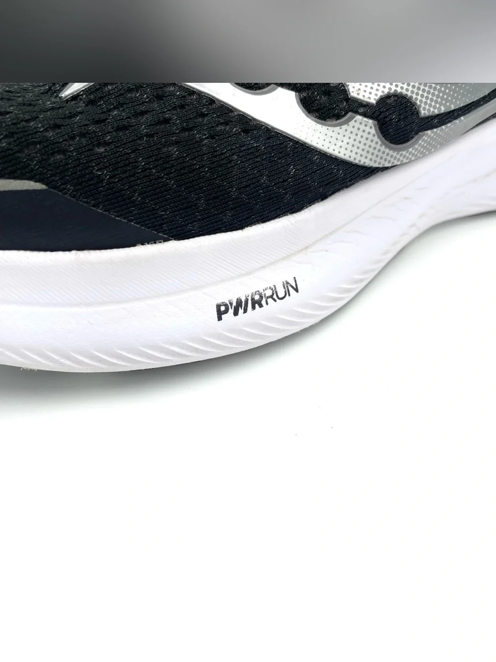 Saucony Ride 16 Shoes Mens Size 12 Black White Running Sneakers S20830-05